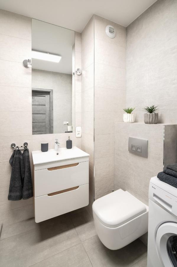 Unique Apt Eve - Free Garage Kraków Eksteriør billede